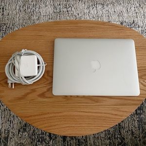 2015 MacBook Pro 13inch - great working condition
